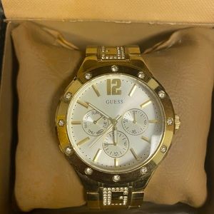 Guess Women Gold Stainless-Steel Quartz Watch
